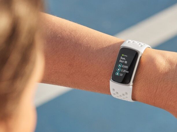 fitbit charge 5 ecran lumineux